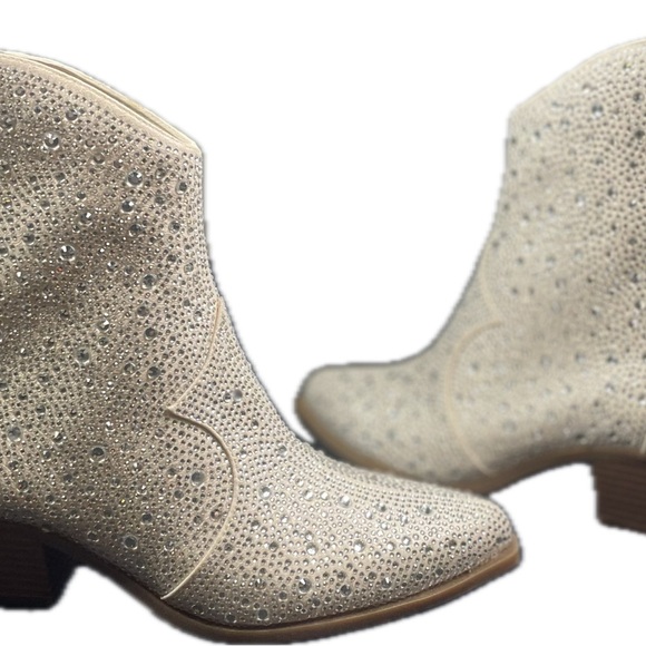 Jessica Simpson Ostelle Rhinestone Western Bootie - Picture 3 of 15